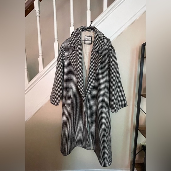 Wool wrap coat - Picture 2 of 3